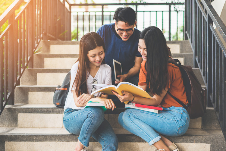 东北师范大学东安实验学校崇真学园在什么地方