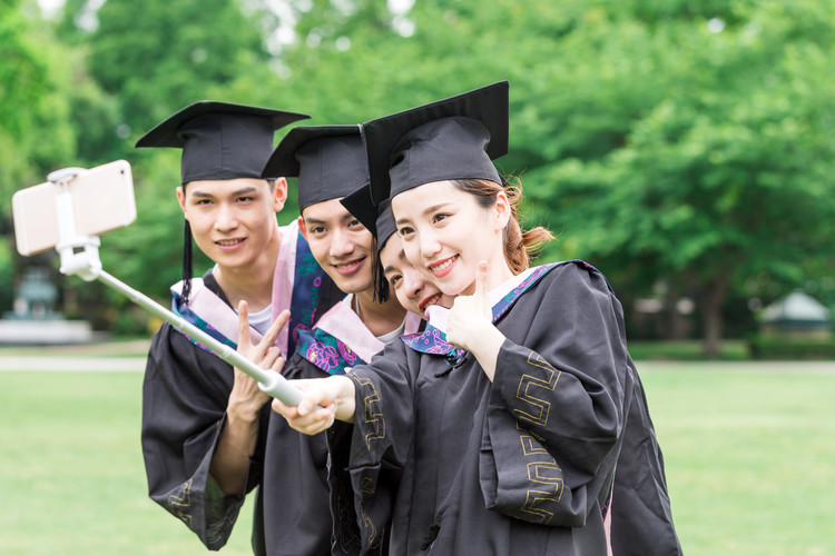 杨陵区第一初级中学环境怎么样，杨陵中学领导班子