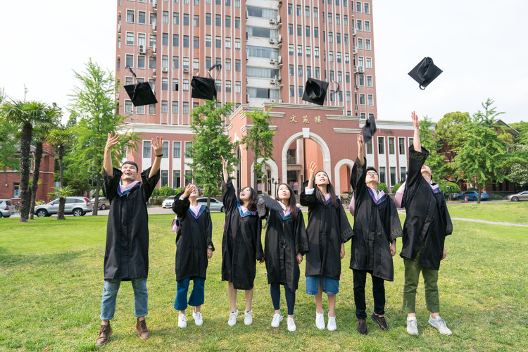 西安市含光中学宿舍好不好，西安市含光中学改名