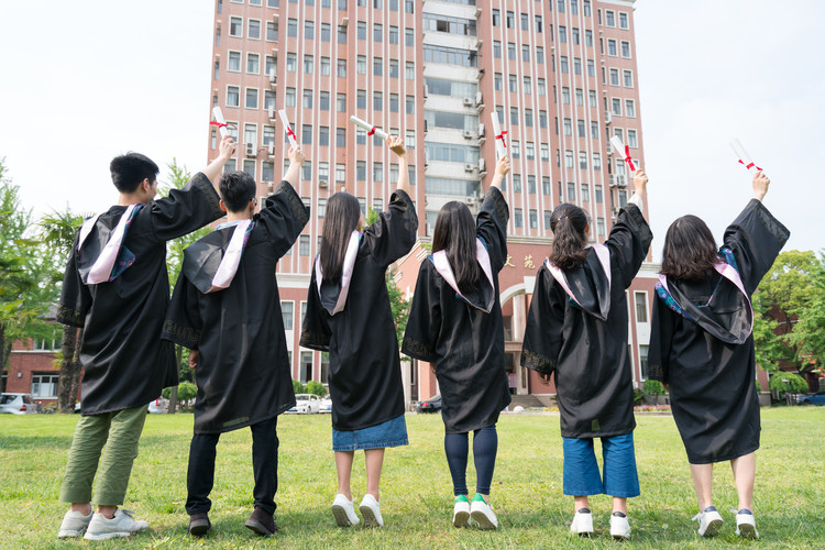 黄陂中学具体位置在哪里，黄陂中学地址