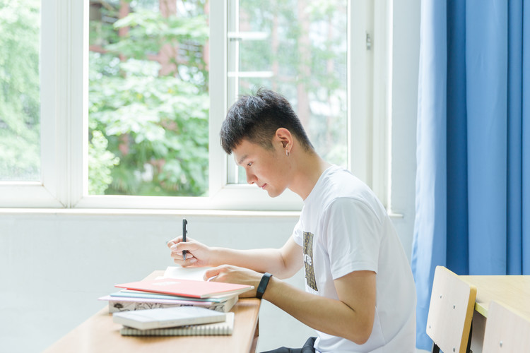 新都香城中学大江中学校_新都区香城中学是重点中学吗