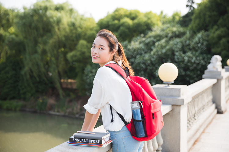 秦安三中学校介绍，秦安三中所有教师图片