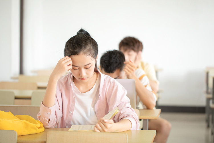 中山私立女子高中部食堂怎么样，中山私立高中收费标准