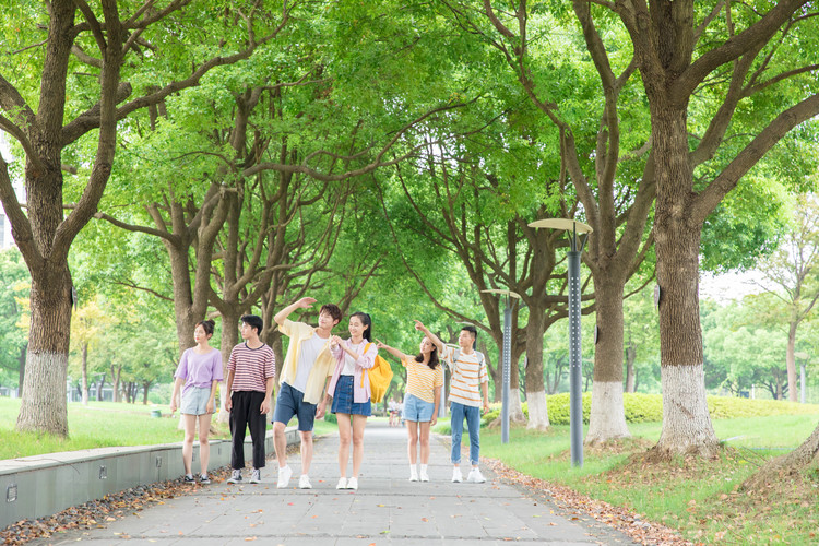 成都文武学校多少钱一年？，成都文武学校简介