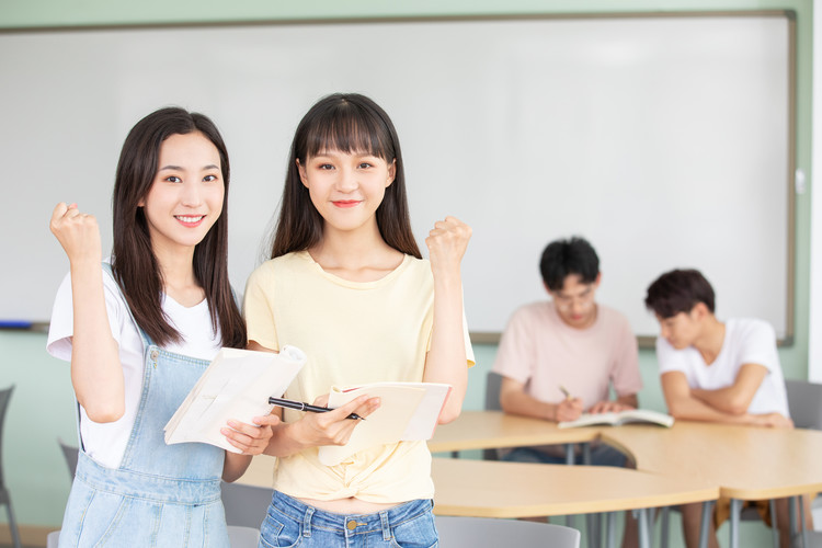 修石渡学校有多少学生在校，石修小学