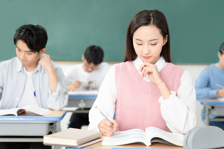 四川国防教育学院(南充校区)_四川国防教育学院南充电子工业学校