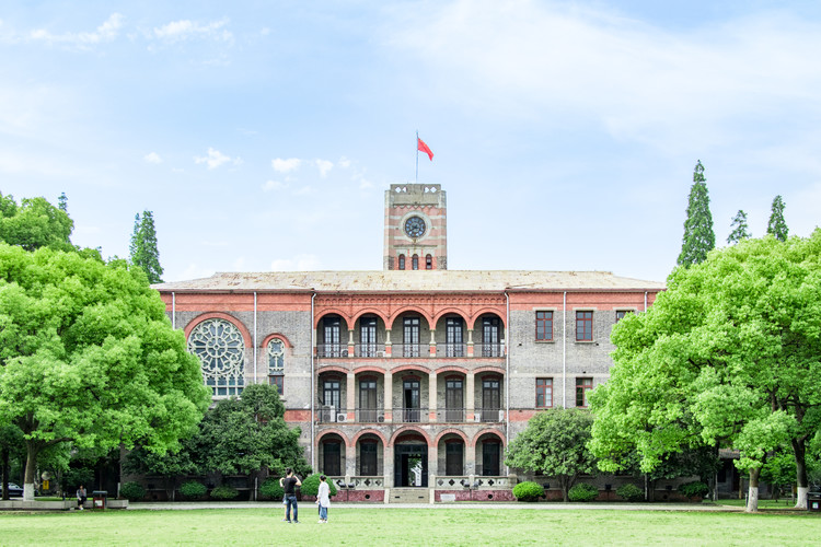 广东省政法博业大学有哪一个 广东财经大学扫数有几个校区(各博业新生在哪一个校区)...
